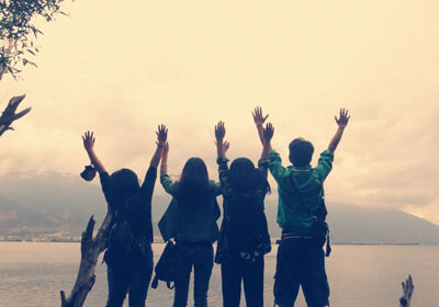 巴西横扫巴拉圭，继续保持无败全胜领跑榜首