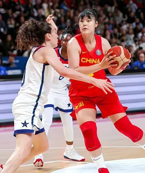 MK 体育-21年女篮亚洲杯回顾：李月汝16分11板，中国不敌日本(2021年女篮亚洲杯战报)