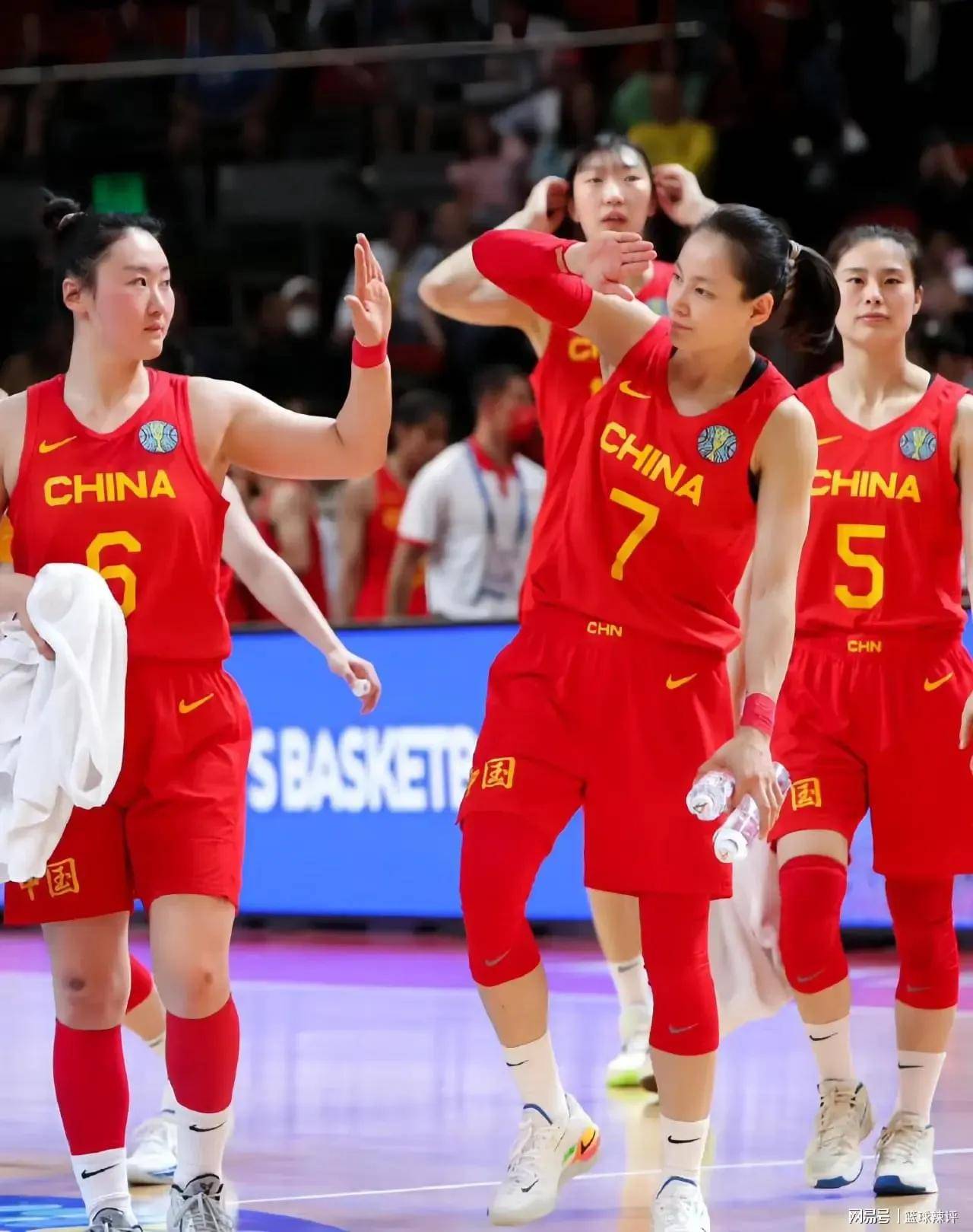 完成双杀！中国女篮分别在亚洲杯小组赛和淘汰赛双杀韩国队(2021年女篮亚洲杯中国vs韩国)