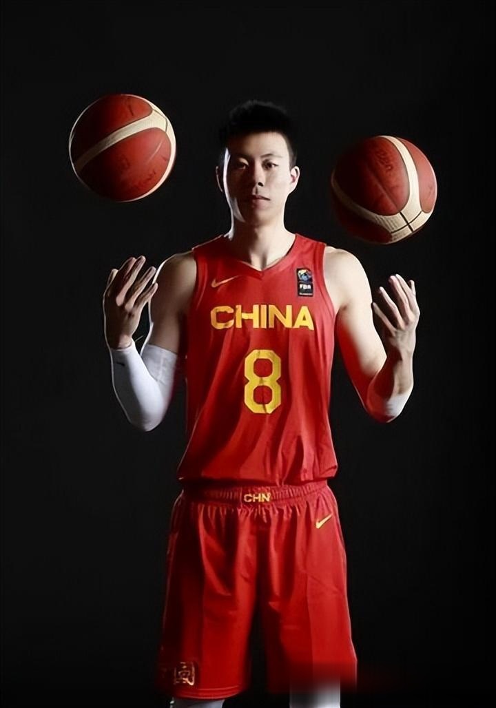 张镇麟陈旧性伤病复发离开国家队返回俱乐部康复(张镇麟打人是什么时候)