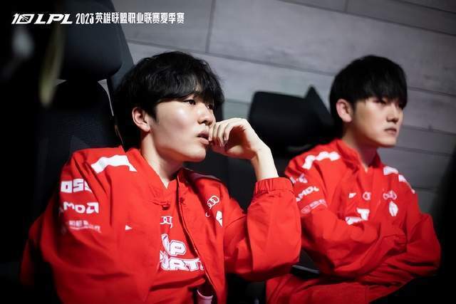 LPL第三阶段：TES鏖战三局，击败WBG，斩获两连胜！(lpl tes jdg)