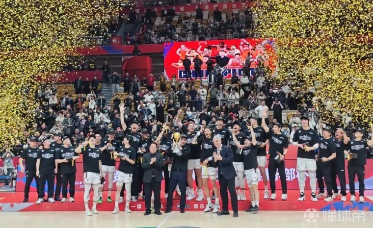 包含CBA俱乐部杯为球队提供更多媒体合作经验的词条